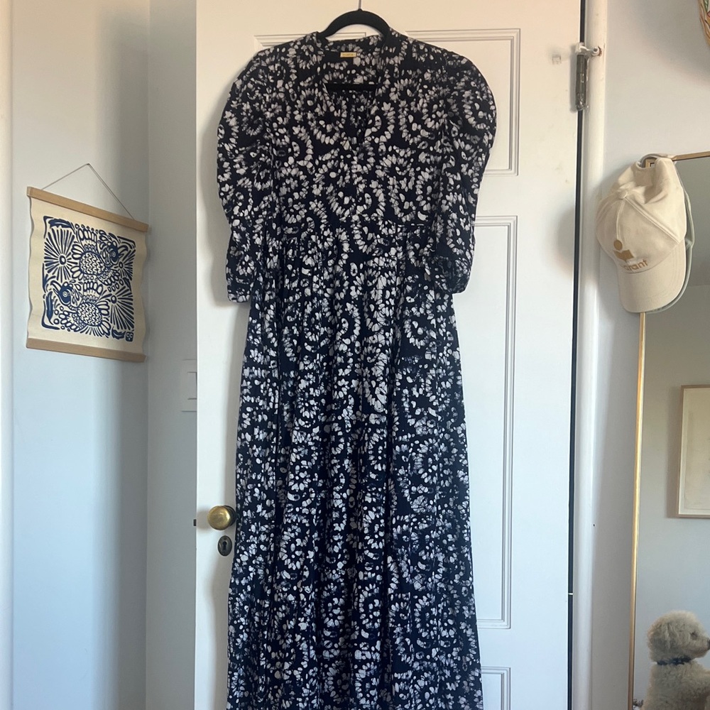 Matta blue and white beauty